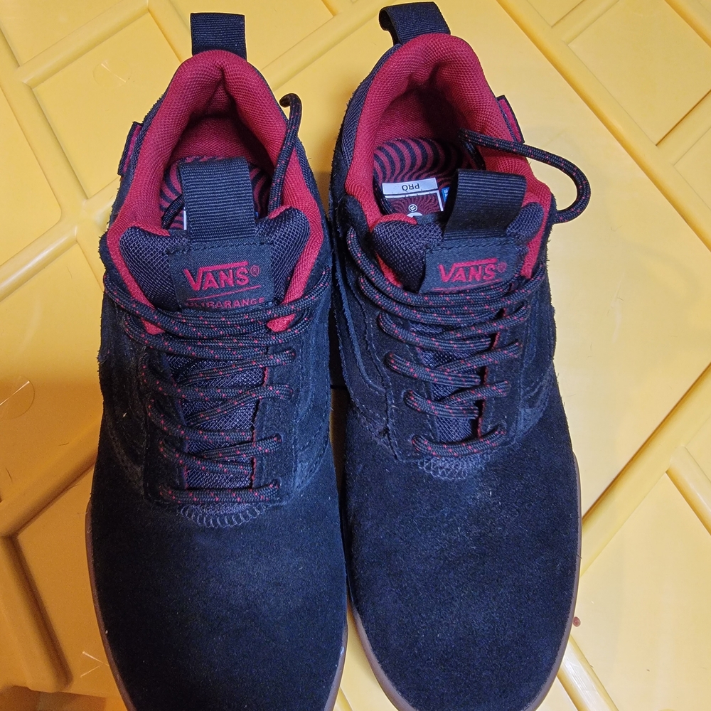 Vans Men's Black and Red Shoes